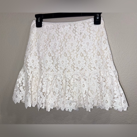 Saylor Valentines Misty White‎ Lace Whimsical Cottagecore Mini Skirt- Size Small